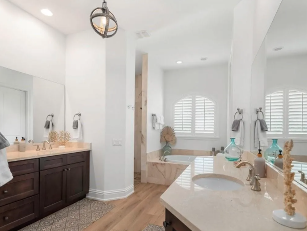 Impressive Five Bedroom  Coastal Retreat with Private Pool in Marco Island